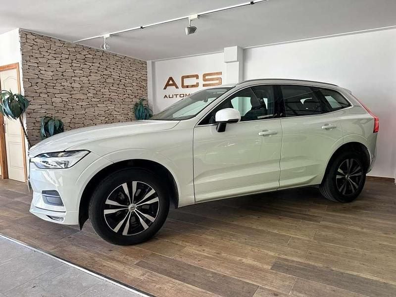Usado Volvo XC60 Momentum 197 CV (144 kW) 2021 Blanco SUV