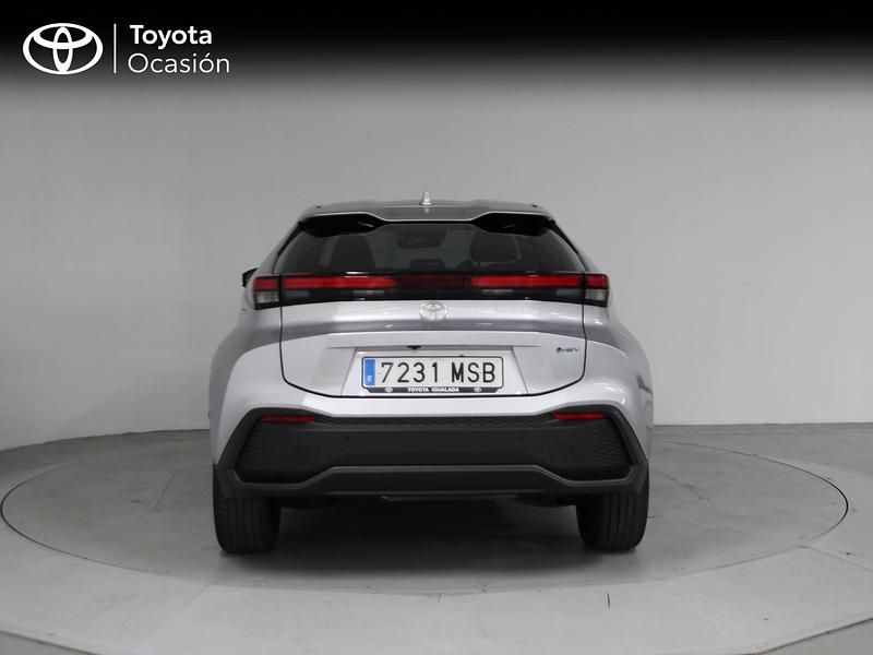 Usado Toyota C-HR Advance 140 CV (102 kW) 2024 Gris / plata SUV