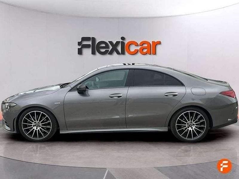 Usado Mercedes CLA200 163 CV (119 kW) 2022 Gris Berlina