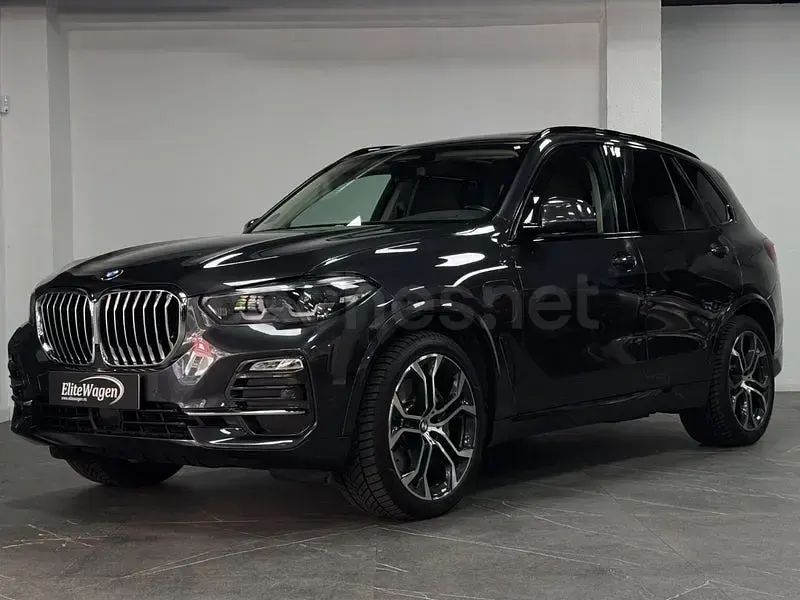 Usado BMW X5 Comfort Edition 398 CV (292 kW) 2021 Gris / plata SUV