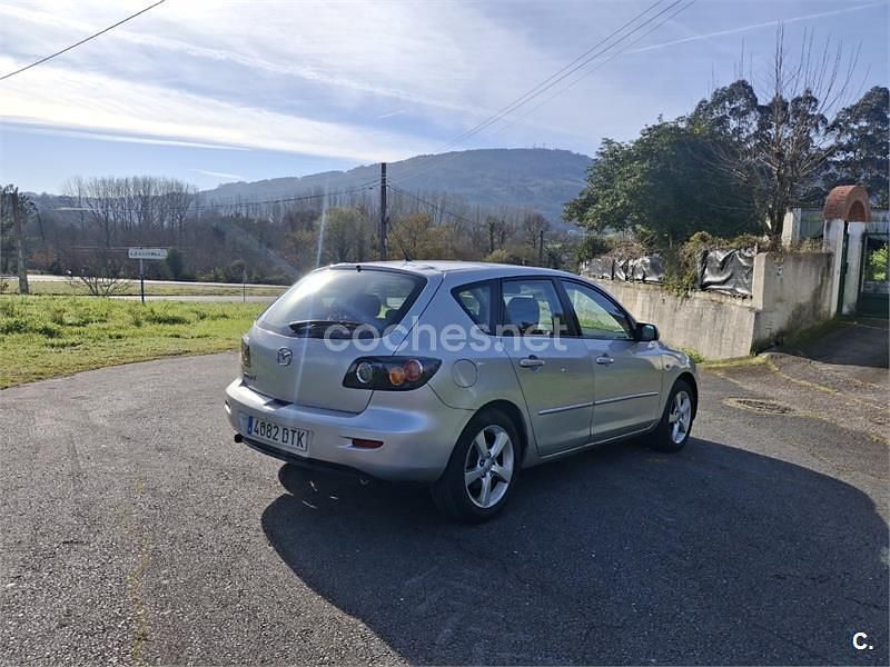 Usado Mazda 3 Active 105 CV (77 kW) 2005 Gris / plata Berlina