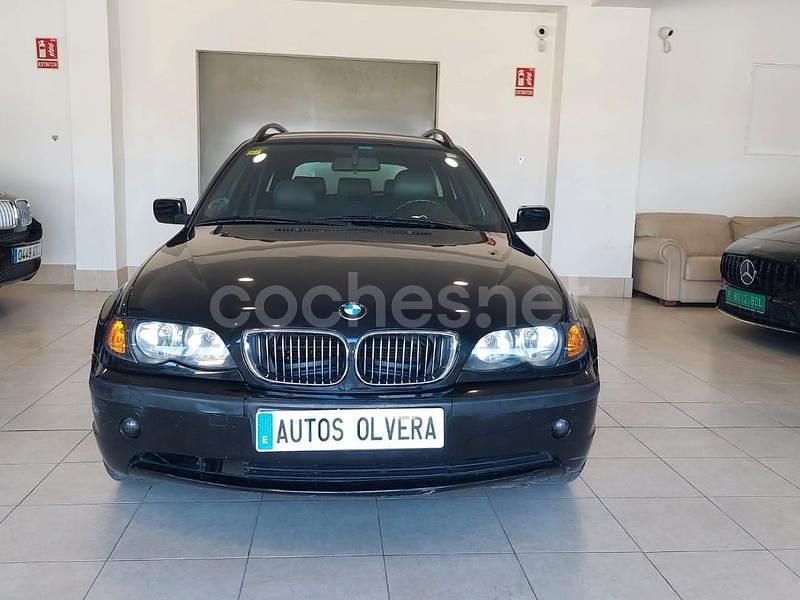 Usado BMW 318 143 CV (105 kW) 2003 Negro Familiar