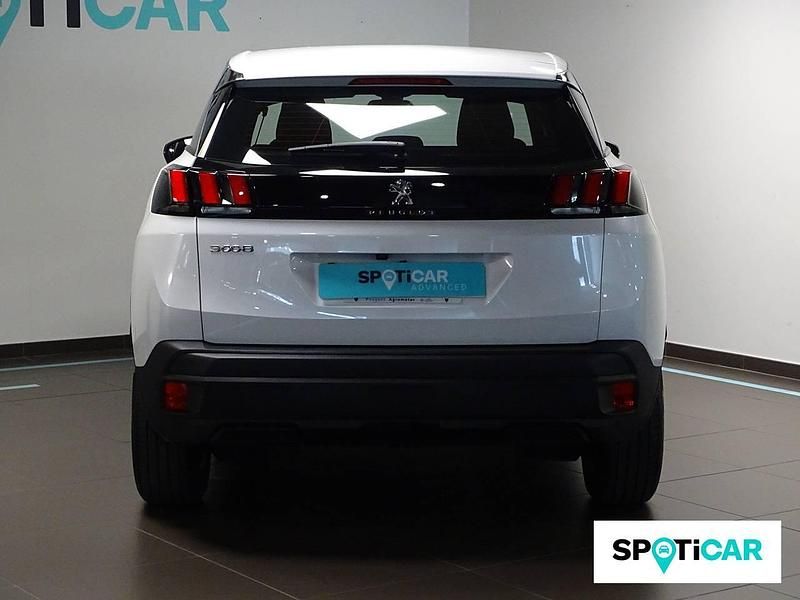 Usado Peugeot 3008 Active 131 CV (96 kW) 2023 Blanco SUV