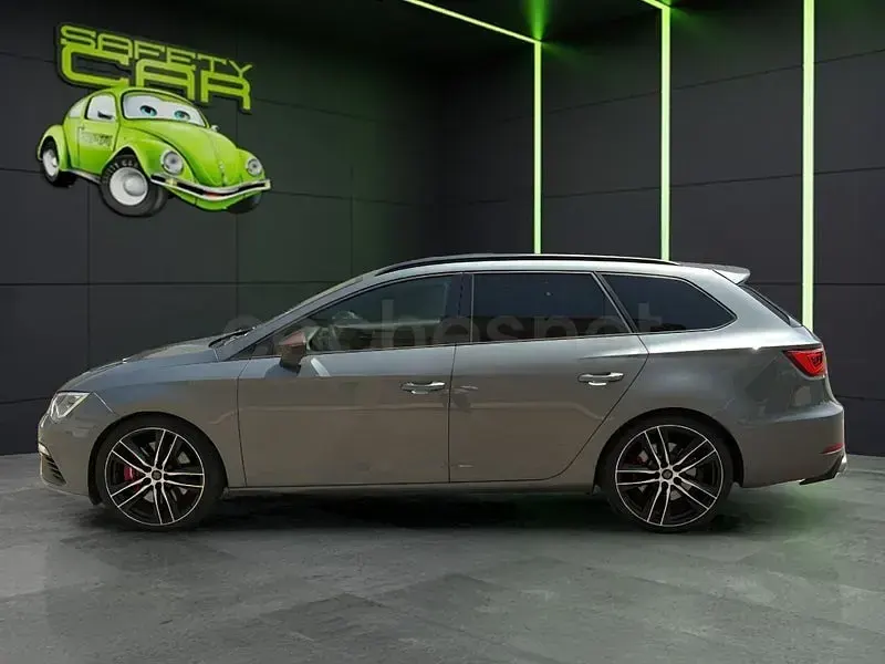 Usado Seat Leon CUPRA 300 CV (220 kW) 2017 Gris / plata Familiar