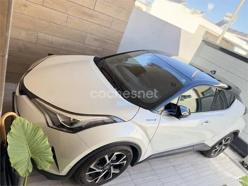 Usado Toyota C-HR Advance 122 CV (89 kW) 2018 Blanco SUV