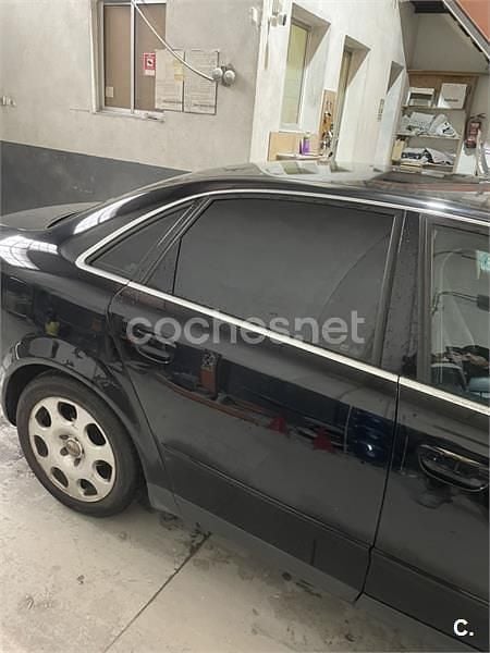 Usado Audi A4 130 CV (95 kW) 2004 Negro Berlina