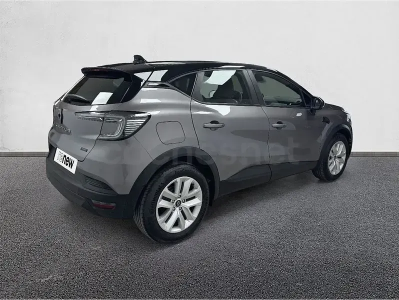 Usado Renault Captur Evolution 145 CV (106 kW) 2025 Gris / plata SUV