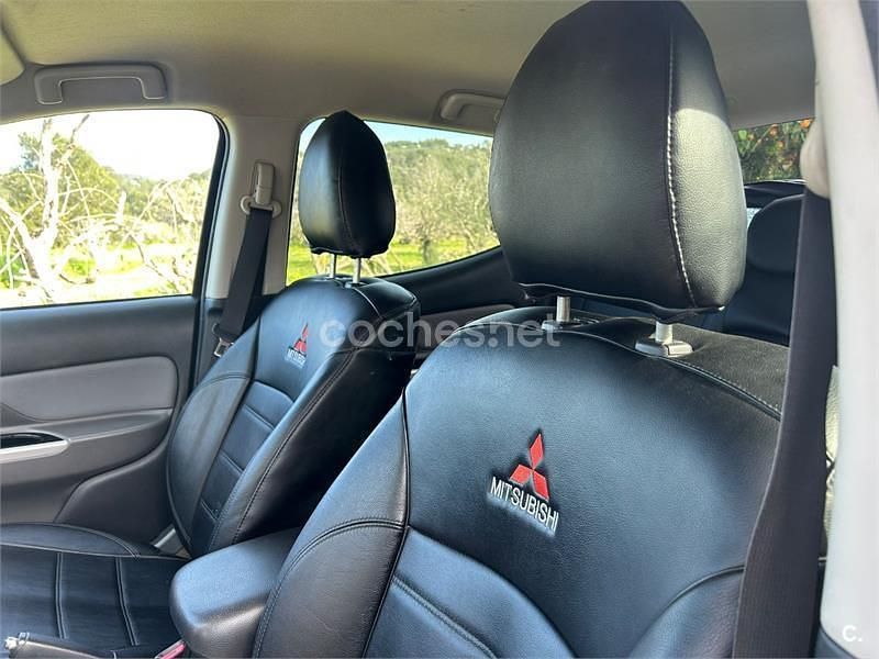 Usado Mitsubishi L200 154 CV (113 kW) 2017 Gris / plata Recogida