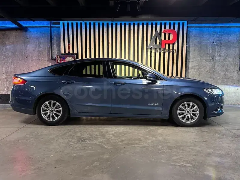 Usado Ford Mondeo Titanium 187 CV (137 kW) 2019 Azul Berlina