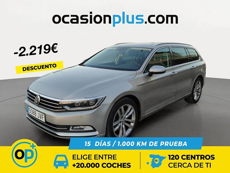 Usado VW Passat Sportline 180 CV (132 kW) 2016 Gris plata Familiar
