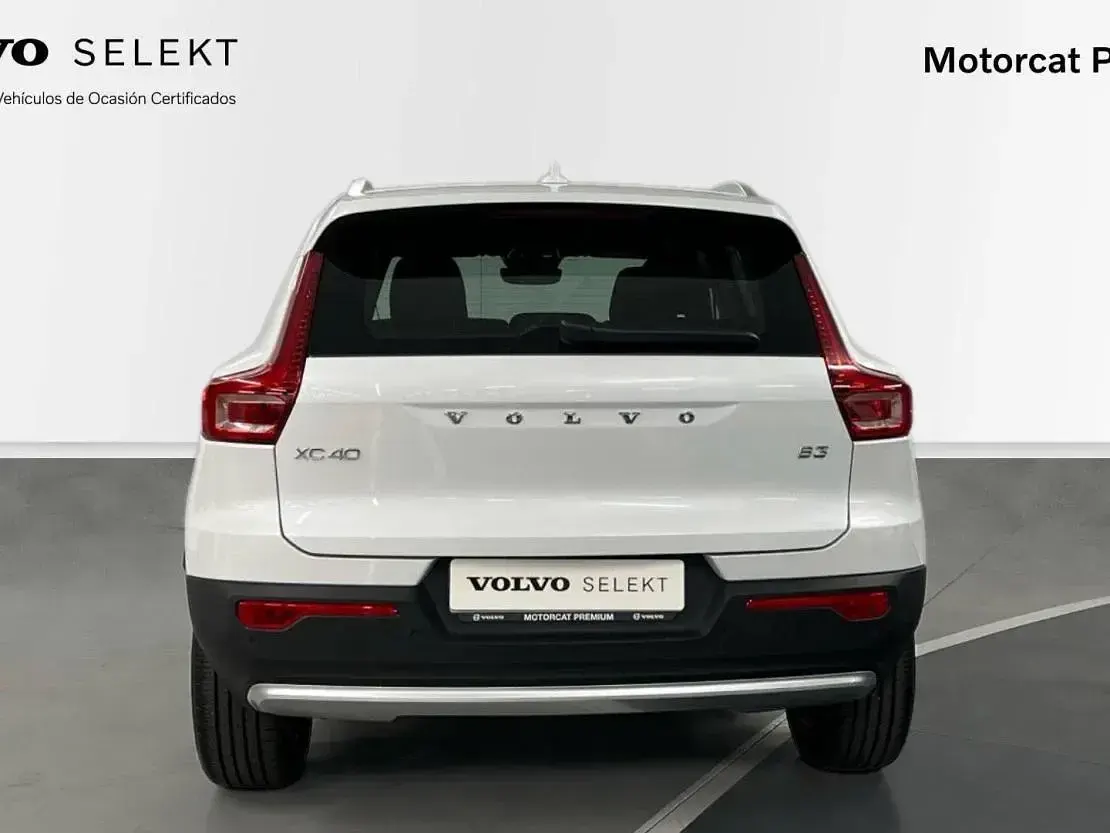 Brugt Volvo XC40 Core 163 HK (119 kW) 2025 Hvid SUV