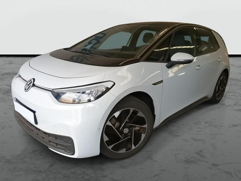 Usado VW ID.3 Pro 106 kW (145 CV) 2023 Blanco glaciar metalizado con techo negro Utilitario