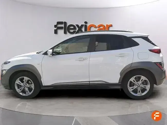 Usado Hyundai Kona 115 CV (84 kW) 2021 Blanco SUV