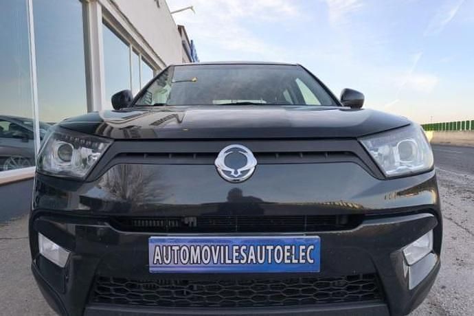Usado Ssangyong (KGM) Tivoli 115 CV (84 kW) 2016 SUV