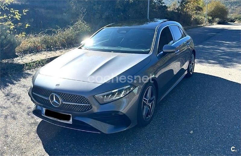 Usado Mercedes A250 224 CV (164 kW) 2024 Gris / plata Berlina