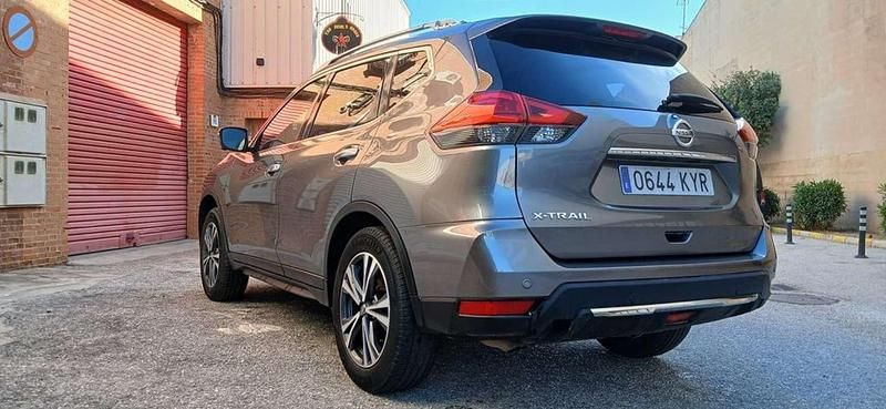 Usado Nissan X-Trail Tekna 159 CV (116 kW) 2019 Gris SUV
