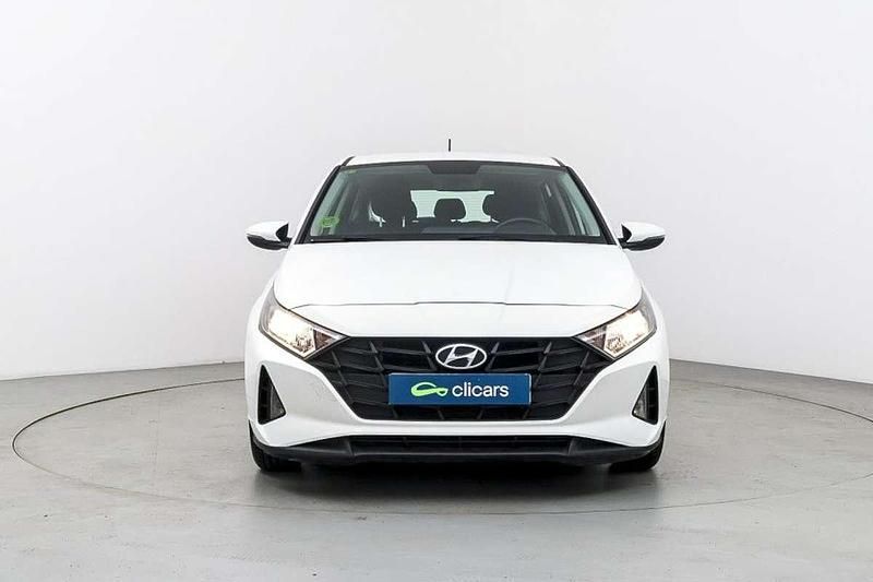Usado Hyundai i20 84 CV (61 kW) 2021 Blanco Utilitario