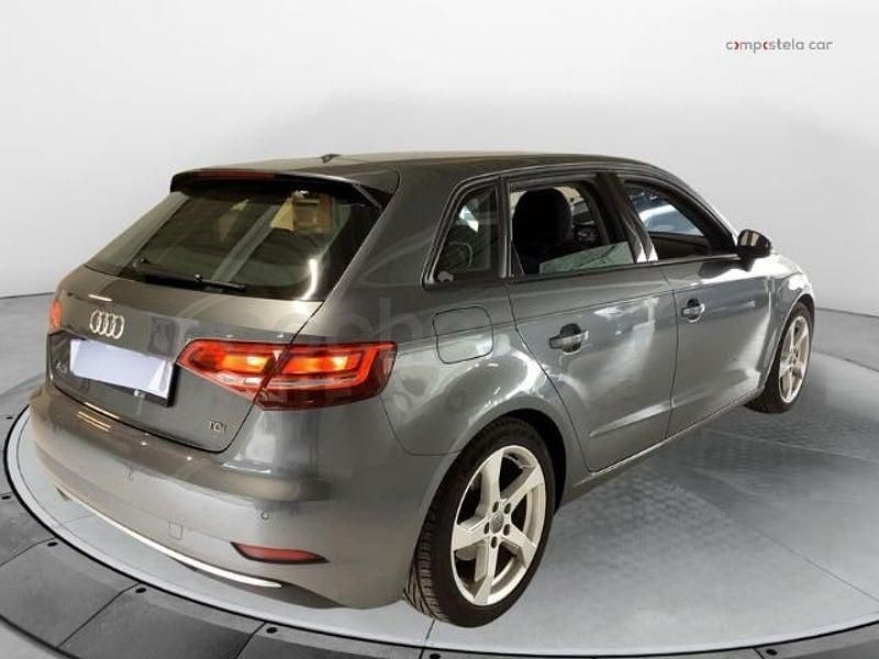 Usado Audi A3 Sport 150 CV (110 kW) 2018 Gris / plata Berlina