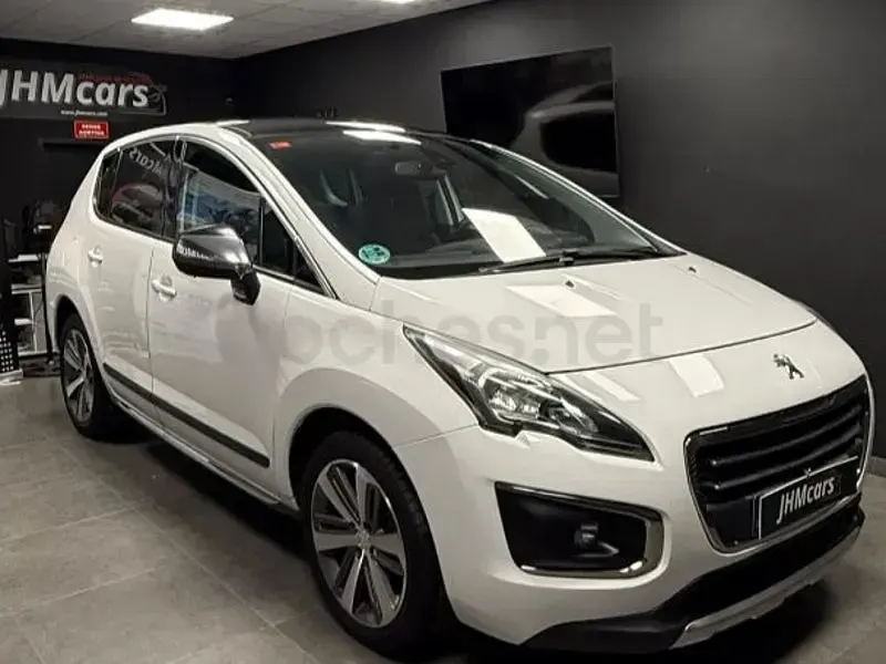 Usado Peugeot 3008 Allure 120 CV (88 kW) 2015 Blanco Familiar