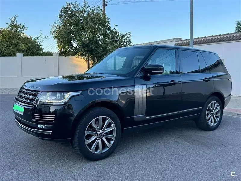 Usado Land Rover Range Rover Vogue 258 CV (189 kW) 2016 Negro SUV