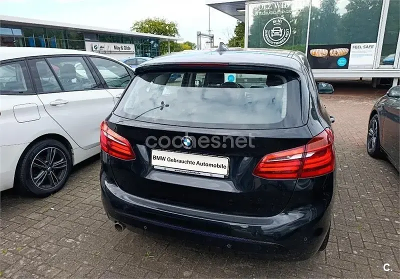 Usado BMW 216 Active Tourer Sport Line 116 CV (85 kW) 2016 Negro Monovolumen