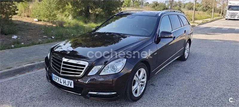 Usado Mercedes E250 Avantgarde 204 CV (150 kW) 2012 Marrón Familiar