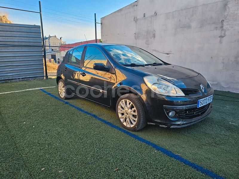 Negro Usado 2007 Renault Clio II Exception Berlina | 2999 € (Buen precio) - Imagen 1/4