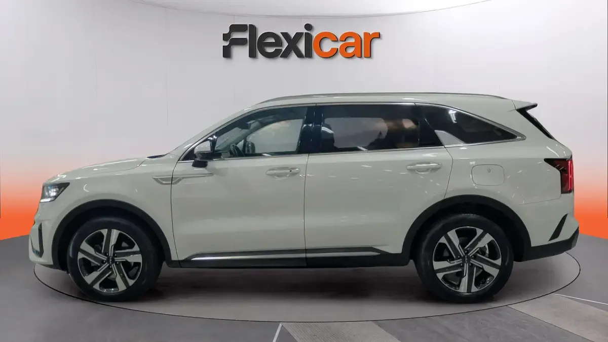 Usado Kia Sorento Plus 232 CV (170 kW) 2024 Blanco SUV