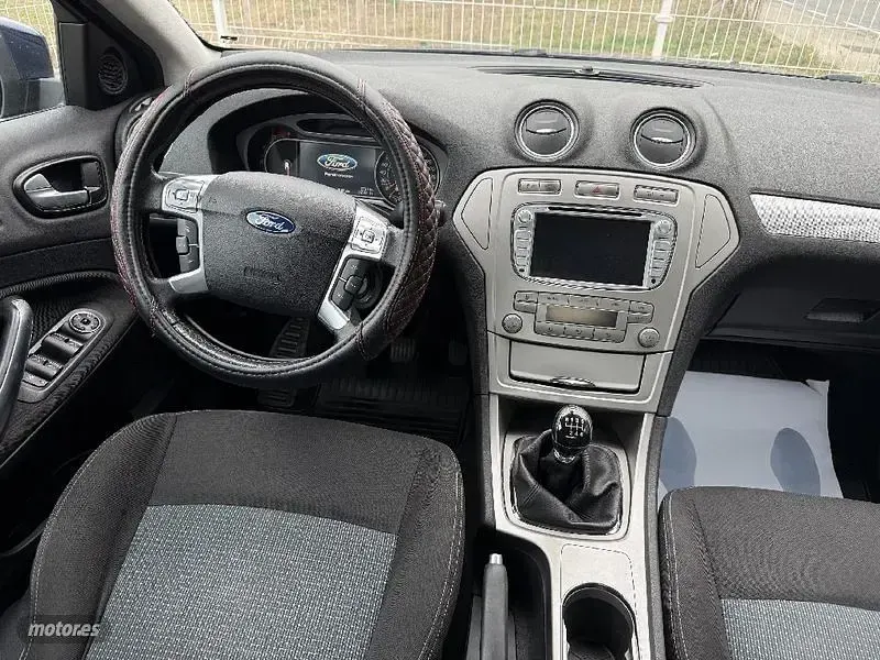 Usado Ford Mondeo 140 CV (102 kW) 2009 Negro Berlina