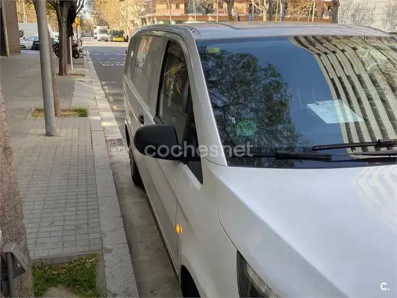 Usado Mercedes Vito Marco Polo 88 CV (64 kW) 2018 Blanco Van