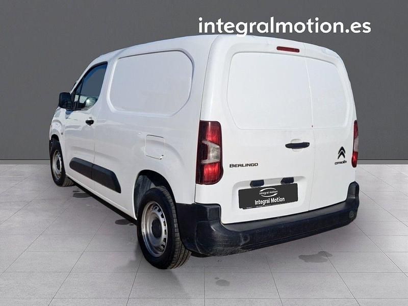 Usado Citroën Berlingo 76 CV (55 kW) 2020 Blanco Monovolumen
