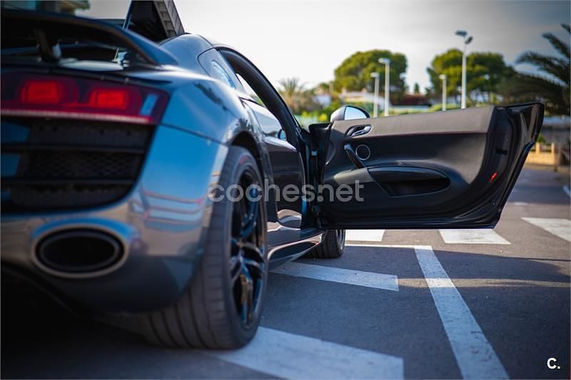 Usado Audi R8 Coupé 525 CV (386 kW) 2012 Gris / plata Coupe