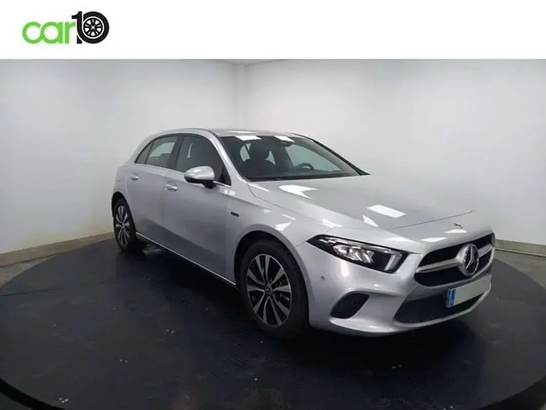 Usado Mercedes A250 218 CV (160 kW) 2021 Gris Berlina