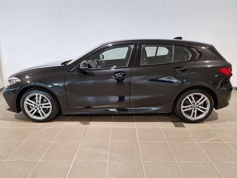 Usado BMW 118 Comfort Edition 150 CV (110 kW) 2024 Negro Utilitario