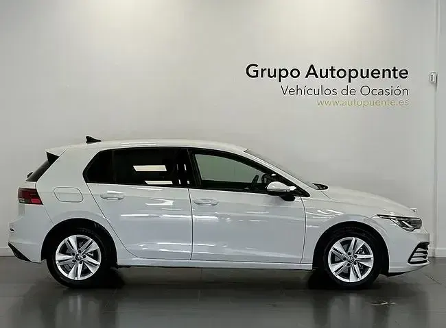Usado VW Golf VIII 115 CV (84 kW) 2022 Blanco Berlina