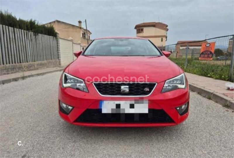 Rojo Usado 2014 Seat Leon ST FR Familiar | 13.000 € (Precio justo) - Imagen 1/4
