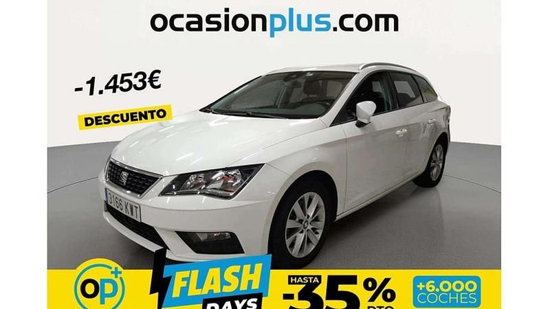 Usado Seat Leon ST Style 131 CV (96 kW) 2019 Blanco Familiar