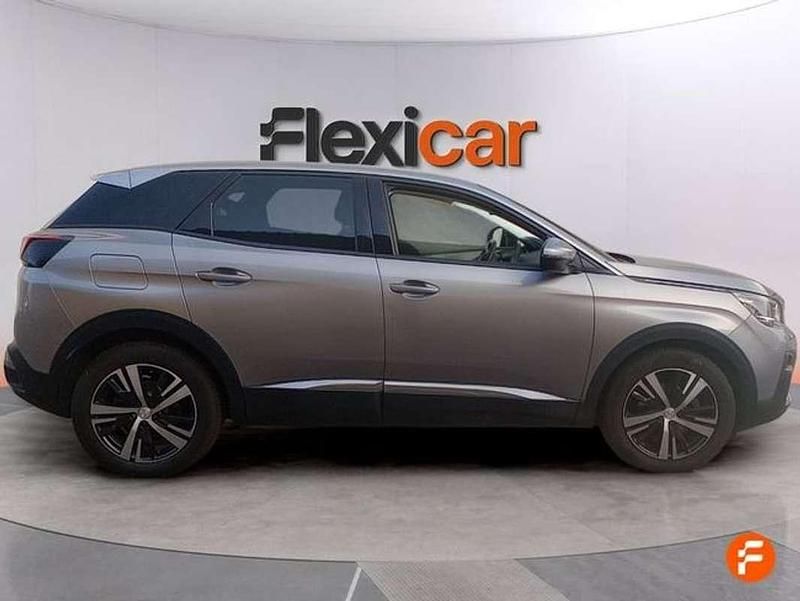Usado Peugeot 3008 Allure 131 CV (96 kW) 2019 Gris SUV