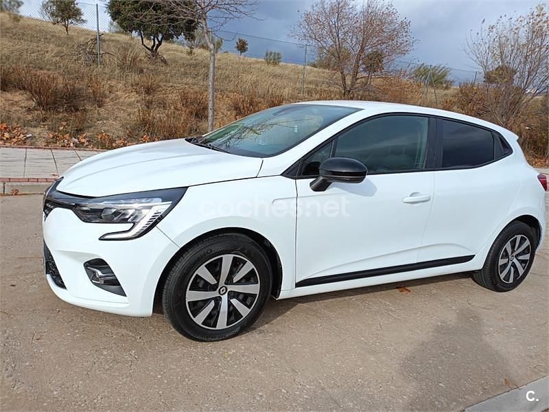 Blanco Usado 2023 Renault Clio V Equilibre Berlina | 11.700 € (Buen precio) - Imagen 1/4