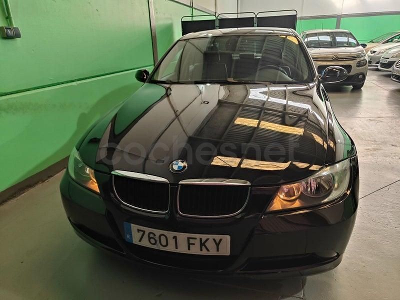 Usado BMW 318 Comfort Edition 129 CV (94 kW) 2007 Negro Berlina