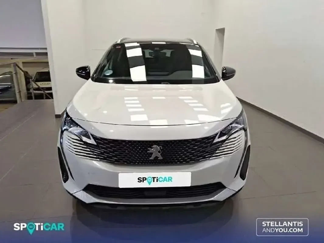 Usado Peugeot 3008 GT 131 CV (96 kW) 2021 Blanco SUV