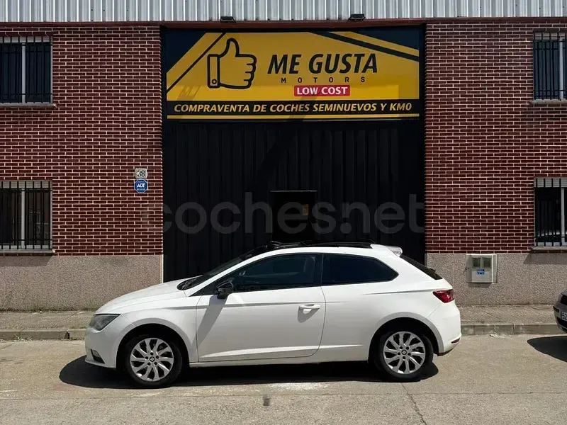 Usado Seat Leon Style 150 CV (110 kW) 2014 Blanco Berlina
