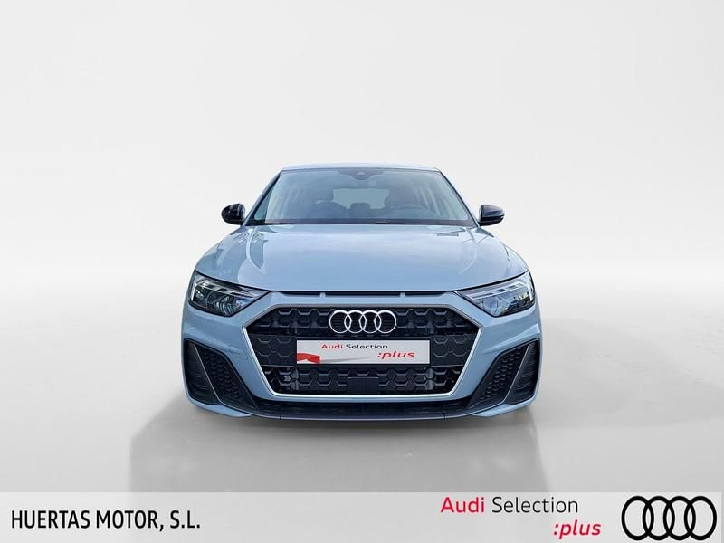 Usado Audi A1 Sportback 116 CV (85 kW) 2025 Gris Utilitario