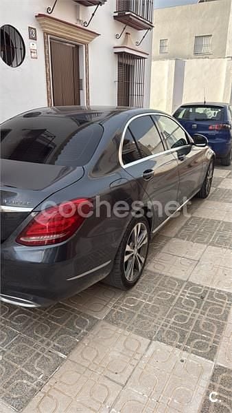 Usado Mercedes C220 Avantgarde 170 CV (125 kW) 2015 Gris / plata Berlina