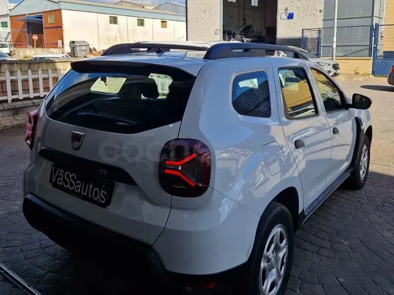 Usado Dacia Duster Comfort 115 CV (84 kW) 2021 Blanco SUV
