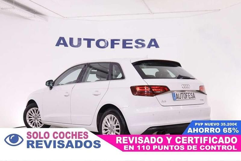 Usado Audi A3 Ambiente 125 CV (91 kW) 2016 Blanco Berlina