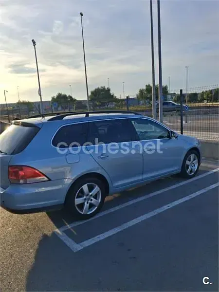 Usado VW Golf VI Highline 140 CV (102 kW) 2009 Azul Utilitario
