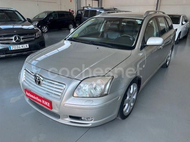 Gris / plata Usado 2005 Toyota Avensis Executive Familiar | 4500 € (Buen precio) - Imagen 1/4