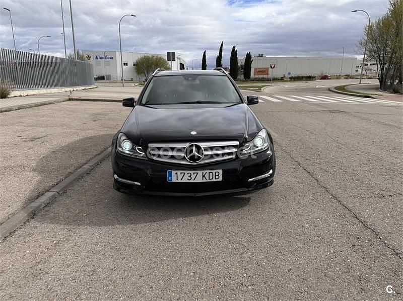 Usado Mercedes C250 Elegance 204 CV (150 kW) 2012 Negro Familiar