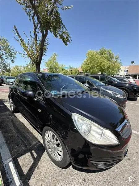 Usado Opel Corsa 80 CV (58 kW) 2009 Negro Utilitario